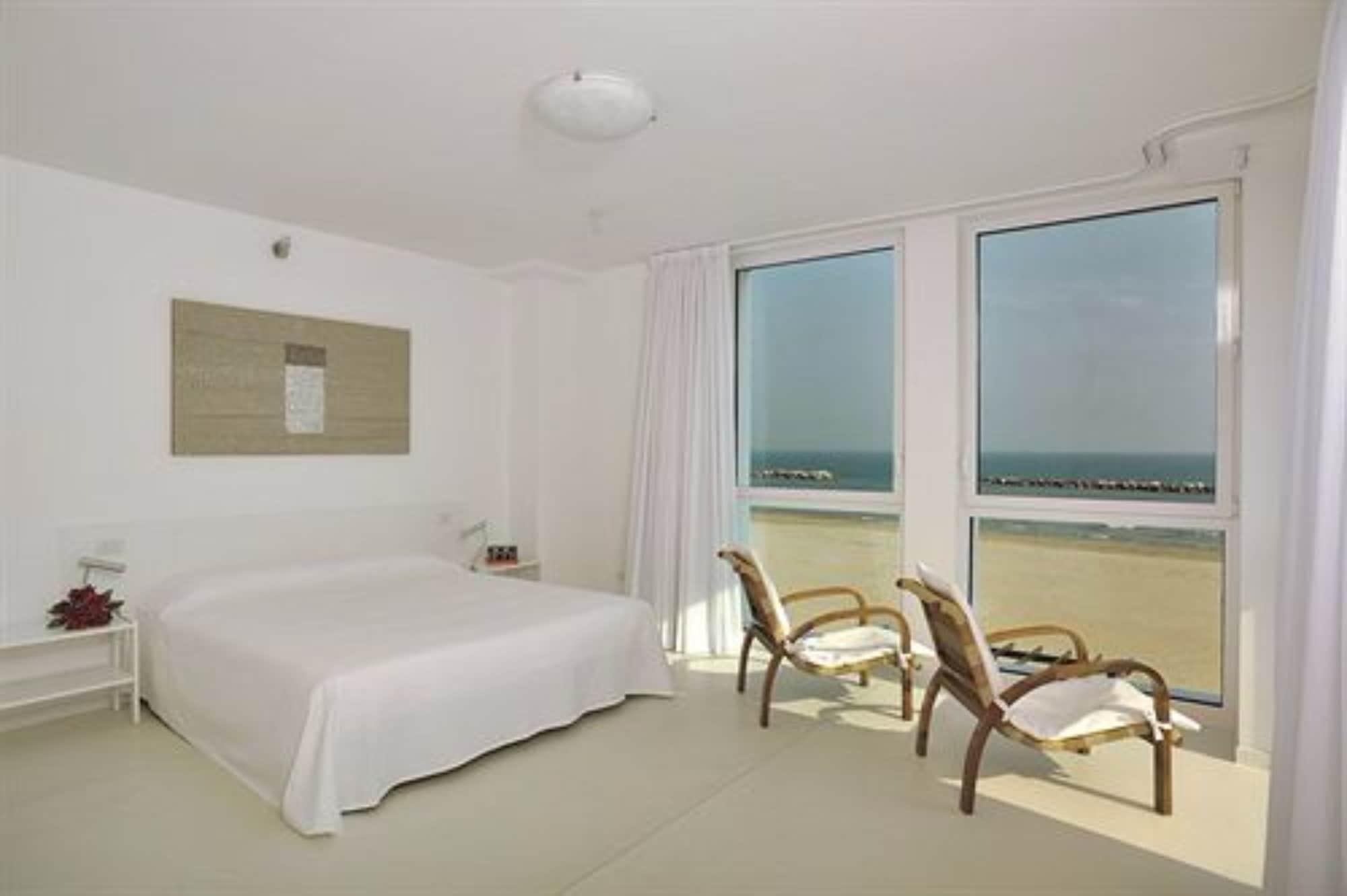 פסארו Hotel Alexander Museum Palace מראה חיצוני תמונה