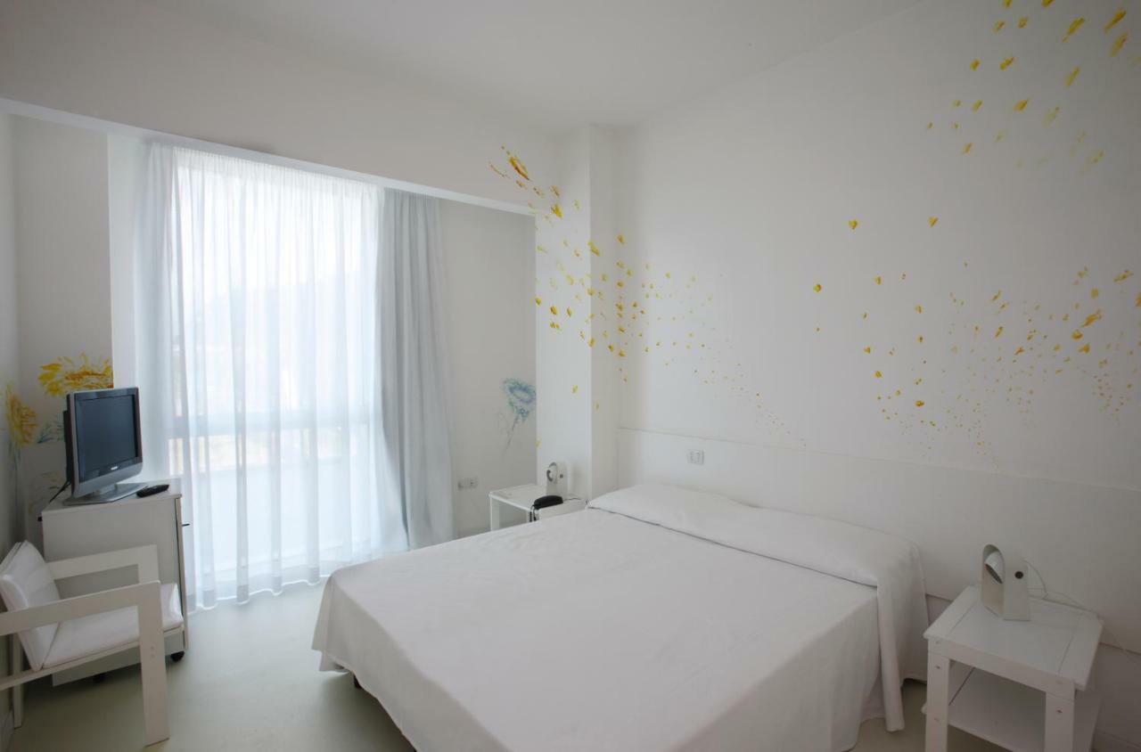 פסארו Hotel Alexander Museum Palace מראה חיצוני תמונה